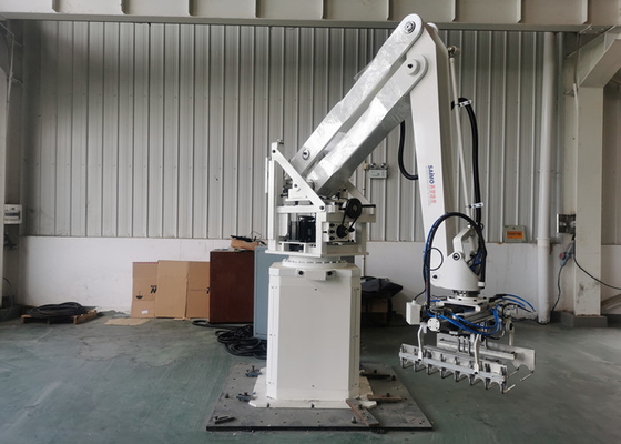 工場ロジスティック・システムで使用されるPLC 4の軸線のパレットで運搬するロボット